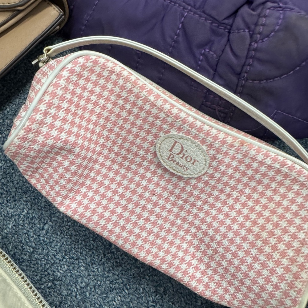 Storage closet clear out women’s bags and accessories - Picture 3 of 15